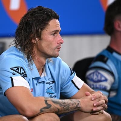 Hynes' head knock hurts as Sharks suffer same old pain
