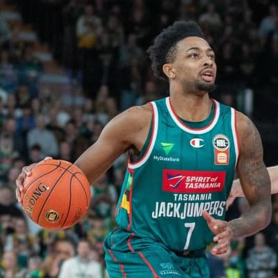 'Confusing call' mars Johnson magic as Tasmania win