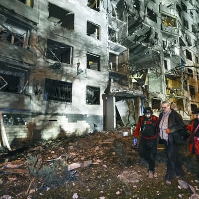 Russia pounds civilian areas as Ukraine claims advances
