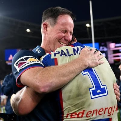 New GOAT: Holbrook on repeat 18 years after Bulls fight