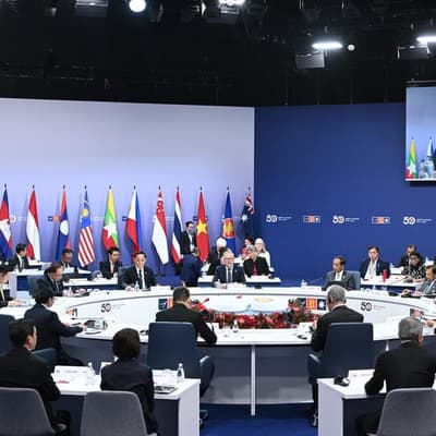 Warnings international forum all at sea on security