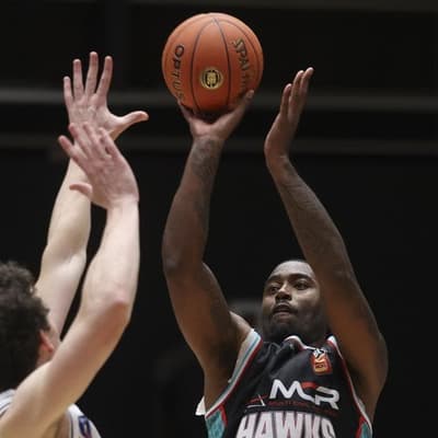 Hawks hammer 36ers in NBL boilover