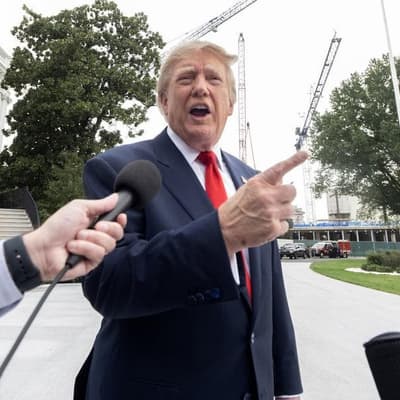 Trump says Ukraine should ditch Zelenskiy