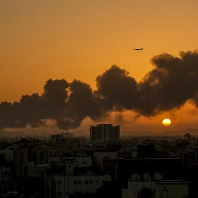 Missiles hit airport in Yemen's port city of Aden