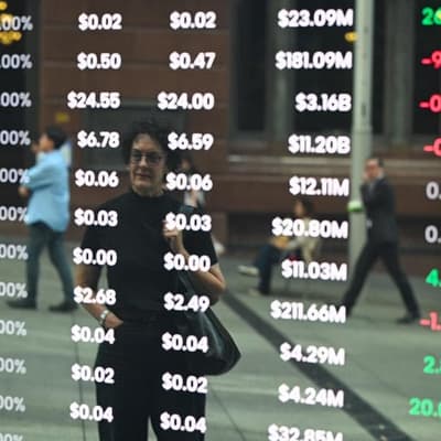 Aussie shares creep higher after dodging AI volatility