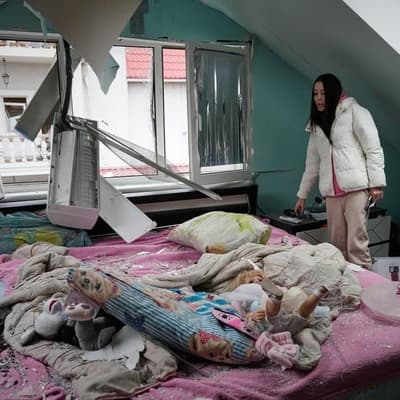 Russia pummels Kyiv despite talks with Trump envoy