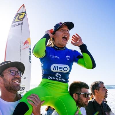 Molly's game: surfing 'glow worm' on top of world again