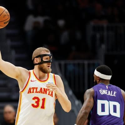 Daniels steals spotlight, masked teammate shines in NBA