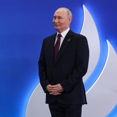 Two leaders urge Putin to end Ukraine war in rare call