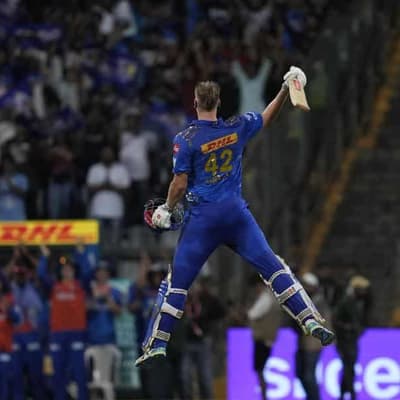 Cameron Green hits glorious matchwinning ton for Mumbai