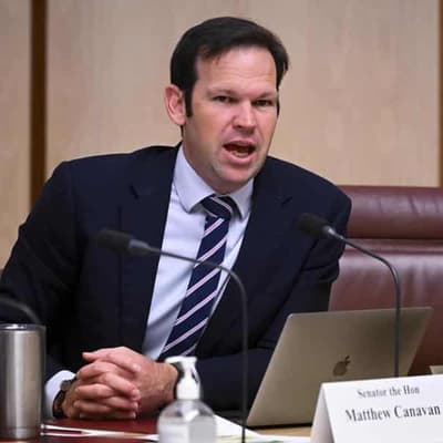 Government continues to defend scrapping regional fund