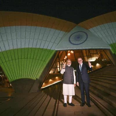 Albanese, Modi seek to score runs on migration, energy