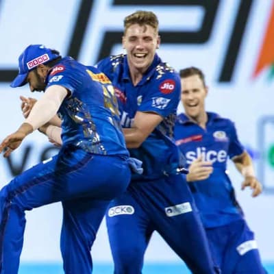 Green shines to power Mumbai IPL closer to IPL crown