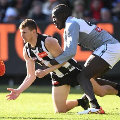 Experienced Hoskin-Elliott dropped by Collingwood