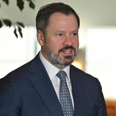 Australia considers ban on high-risk AI technology