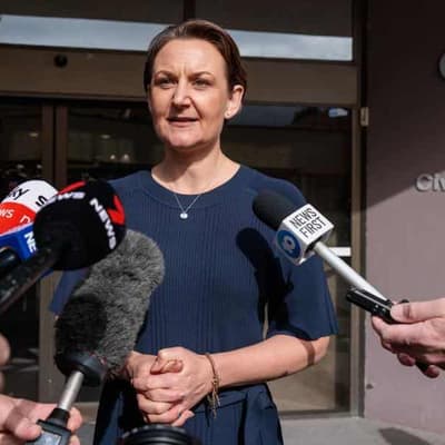 Minister warns against reset after leadership defeat