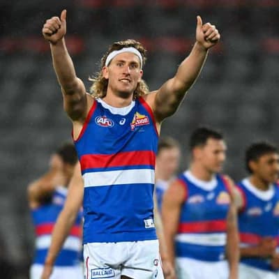 Naughton's staying forward, Dogs coach Beveridge says