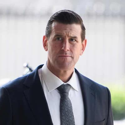 Ben Roberts-Smith had 'motives to lie' about murders