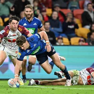 Barrett back for Blues, Waratahs' odds lengthen