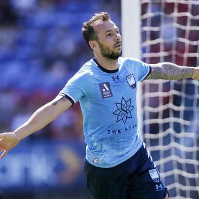 Prolific striker Le Fondre leaving Sydney FC