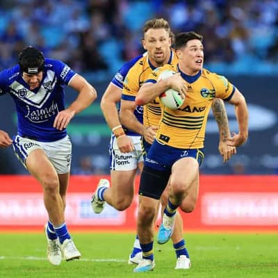 Moses makes compelling Origin case as Eels smash Dogs