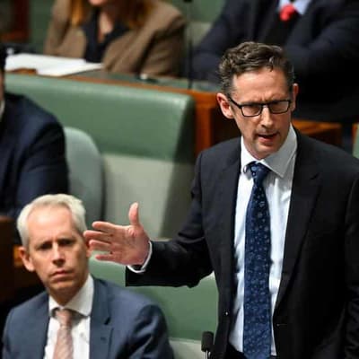 Soaring financial advice costs in Labor's line of sight