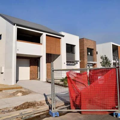 'Juvenile': PM seeks advice as housing policy stalls