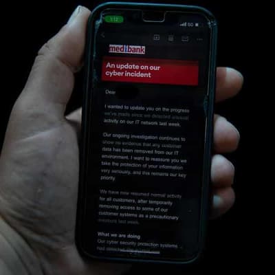 Cyber attacks top Aussie list of international concerns