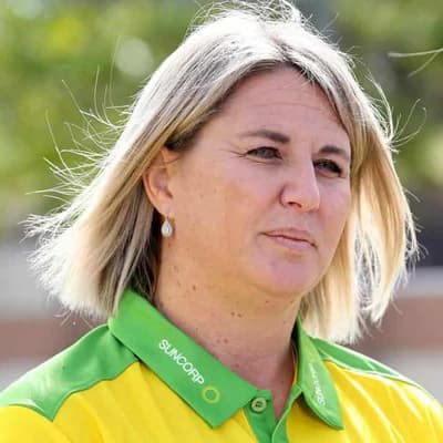 Marinkovich re-signs as Diamonds coach until 2027