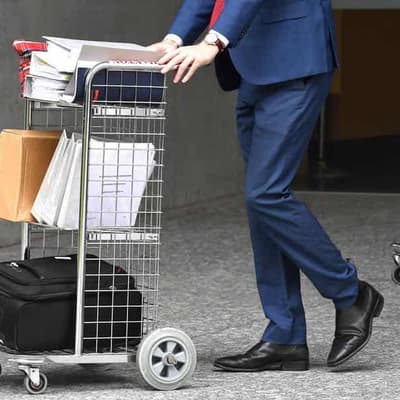 Gender pay gap starts straight away for lawyers