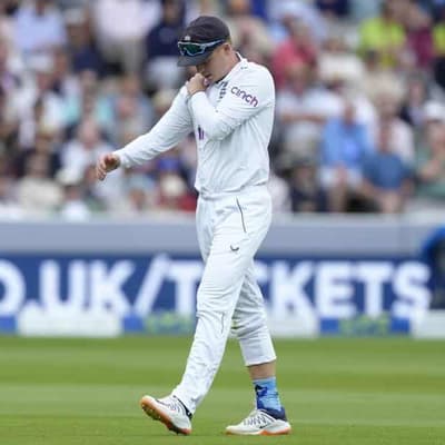 England hit out at Ashes umpires after Pope injury