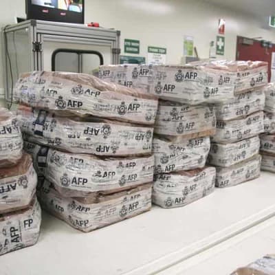 Threatened businessman 'willing to blow his head off'