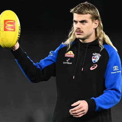 Smith ill, Bulldogs axe Lobb as Swans drop Hickey