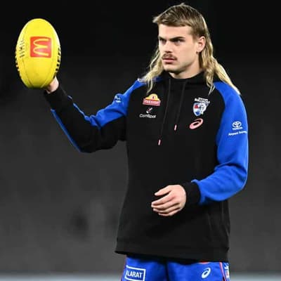 Bulldog Bailey Smith overcomes flu, set to face Bombers