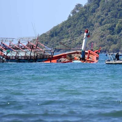 Asylum seekers reflect on decade of offshore detention