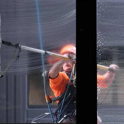 Strong jobs market keeps pressure on interest rates