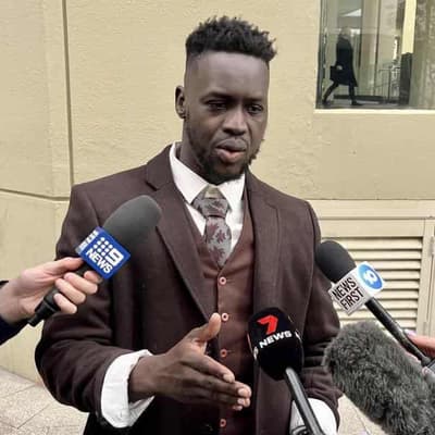 Man fined after wrestling police on Jetstar fight