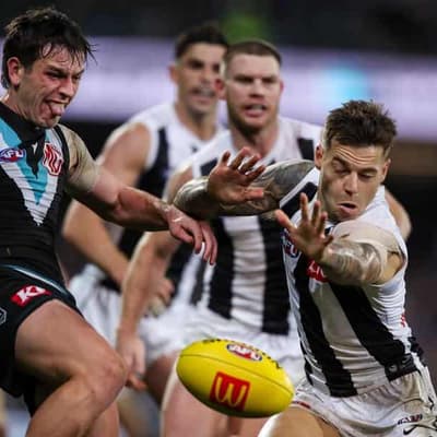 Late Collingwood fightback takes down Power in AFL epic