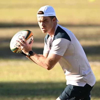 Selection squeeze always on Wallabies says Kellaway