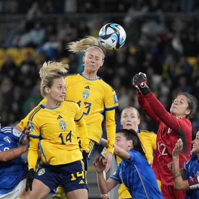 Sharp Sweden crush Italy in Women's World Cup rout