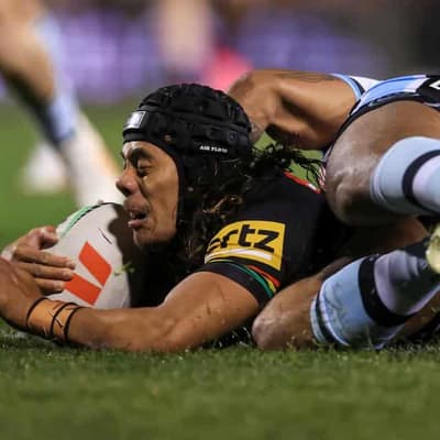Kennedy blow adds to Sharks' woe after Panthers loss