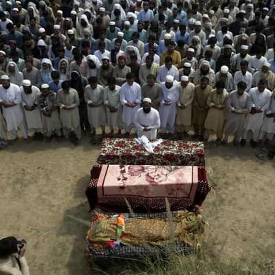 Pakistan suicide bombing death toll rises to 56