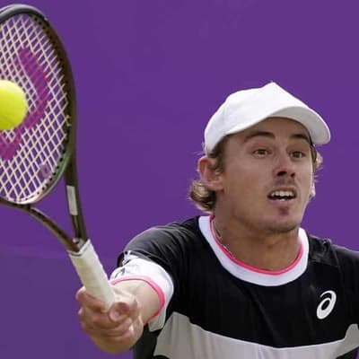 De Minaur, Duckworth move on to last 16 in Mexico