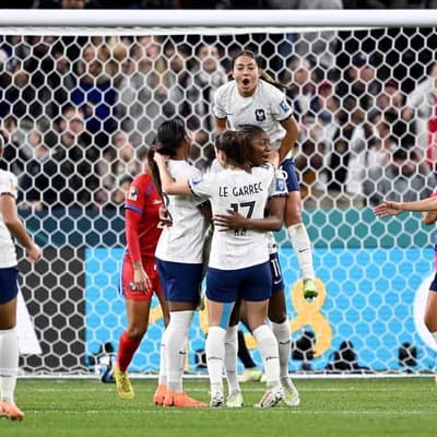 France hit Panama for six in warm-up for last 16