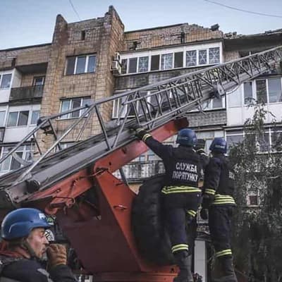 Ukraine says Russian missiles targeted rescue workers