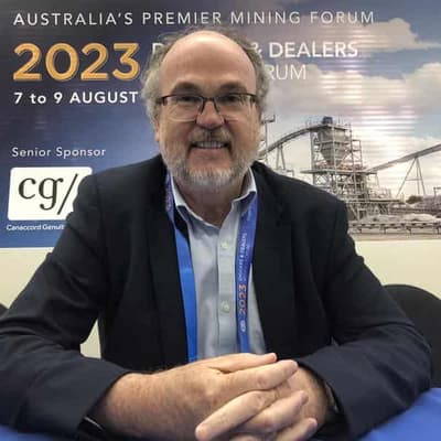 Mines minister fronts industry after backflip on law