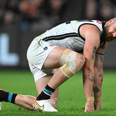 Port spearhead Dixon out a month due to foot injury