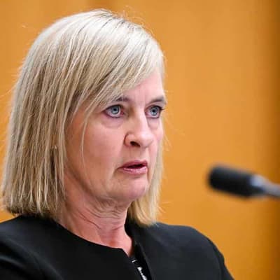 Debt 'solvers' accused of leaving clients' bills unpaid