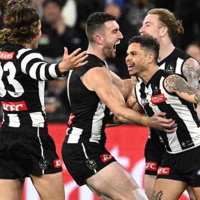 Magpies end losing run as captain Moore hurts hamstring
