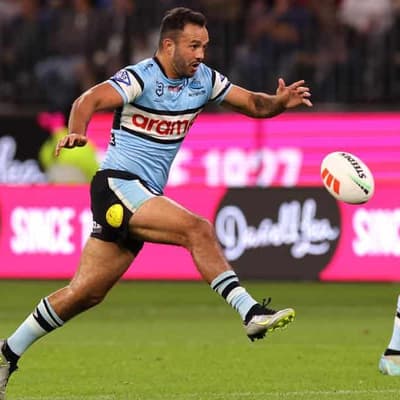 Trindall shows tricks of the trade for Sharks